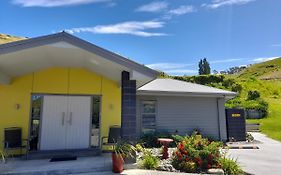 Hidden Gem in Oaklands